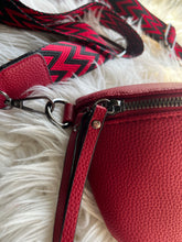 Load image into Gallery viewer, AMIGO premium vegan leather crossbody bag | cranberry
