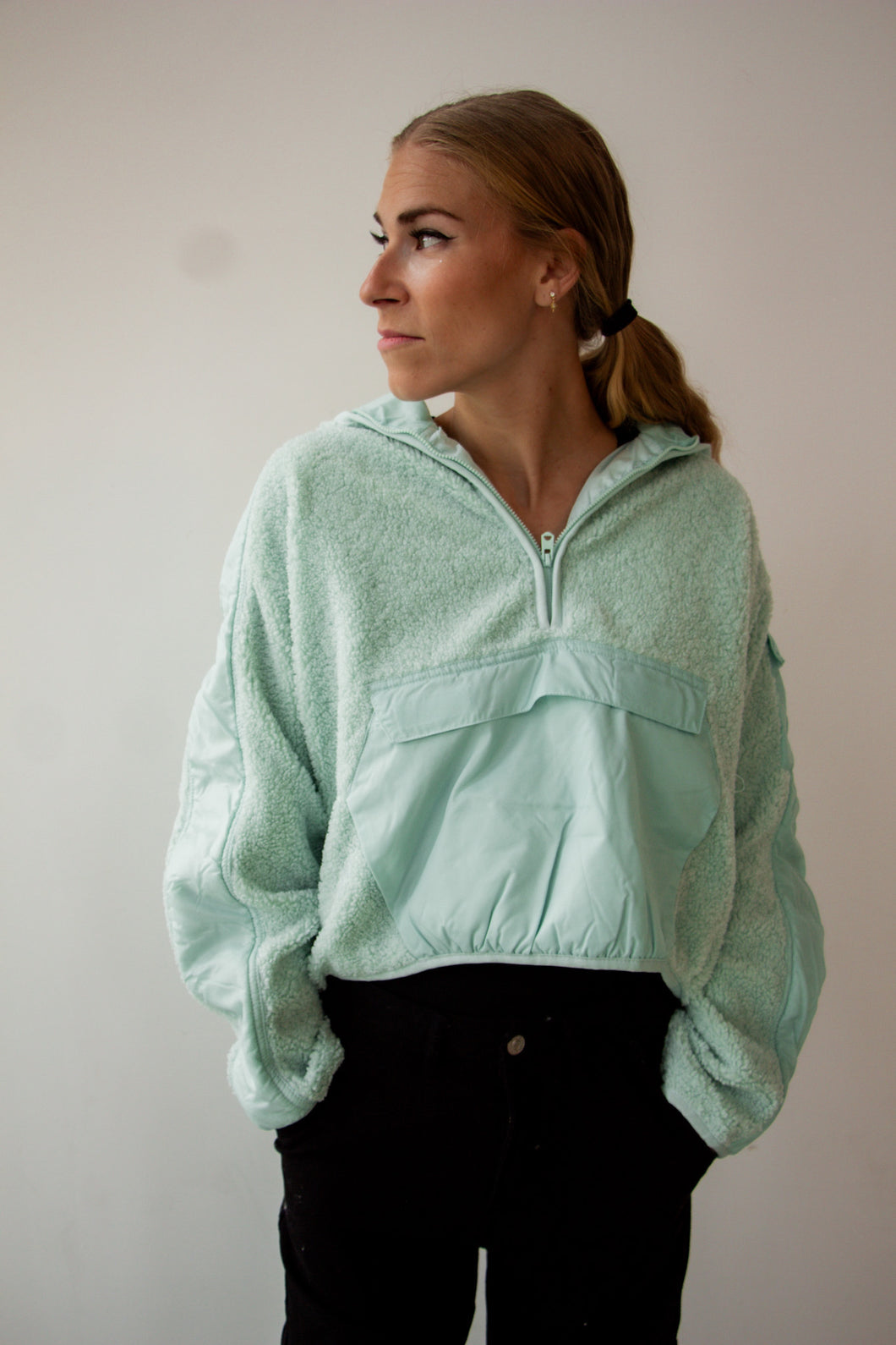 en-route micro-sherpa pullover | teal