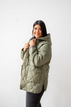 Load image into Gallery viewer, day by day hooded quilted lightweight jacket
