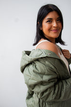 Load image into Gallery viewer, day by day hooded quilted lightweight jacket
