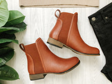 Load image into Gallery viewer, ollie chelsea leather booties
